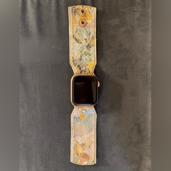 Spark’l Apple 42/44 Luxe Pastello Bow Band, 9mm clear crystals, rose gold. - Picture 1 of 4